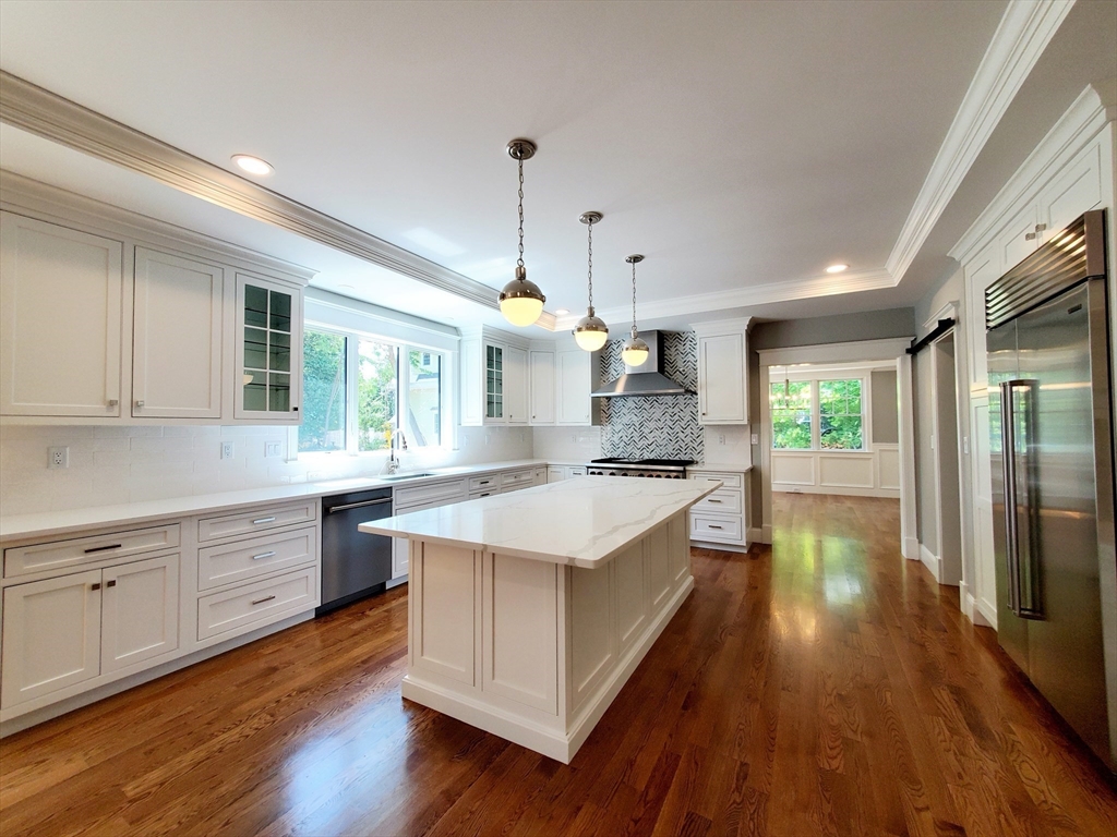 186 Ridge Street Winchester, MA 01890 - Photo 5 of 28
