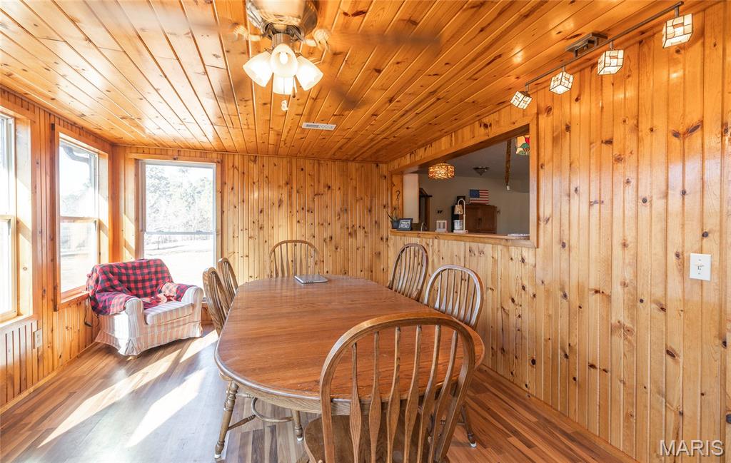 8090 Timberhill Road Hartshorn, MO 65479 - Photo 7 of 44