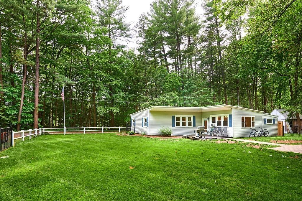 1 Ranch Lane Easthampton, MA 01027 - Photo 1 of 38 Gallery Image 1