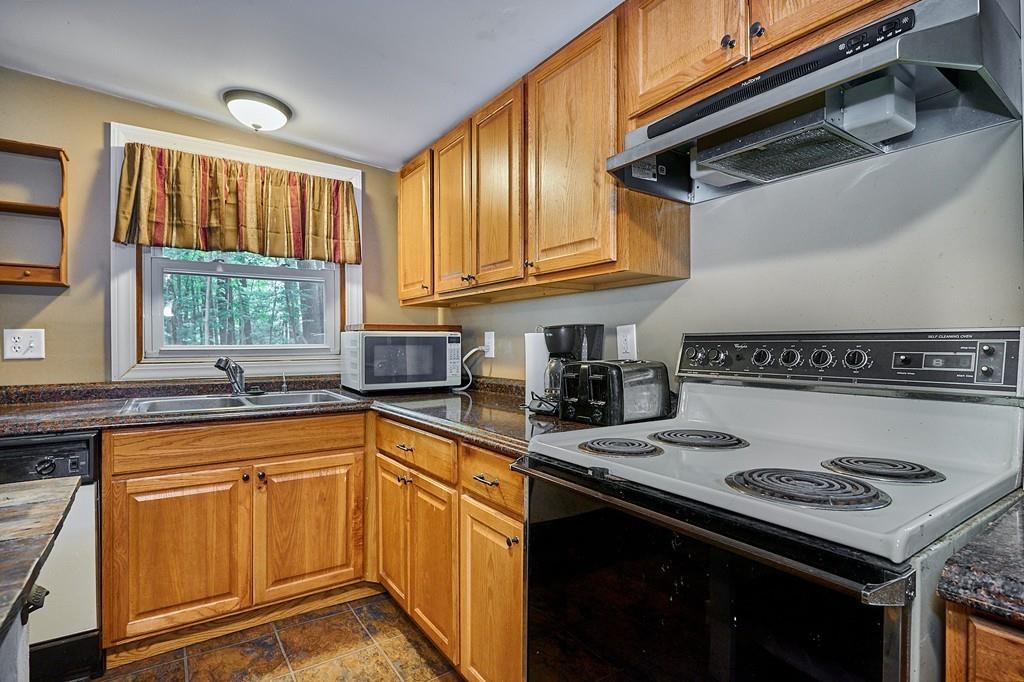 1 Ranch Lane Easthampton, MA 01027 - Photo 8 of 38 Gallery Image 8