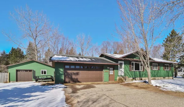 $229,900 | 1511 8th Street Northeast, Staples, MN 56479