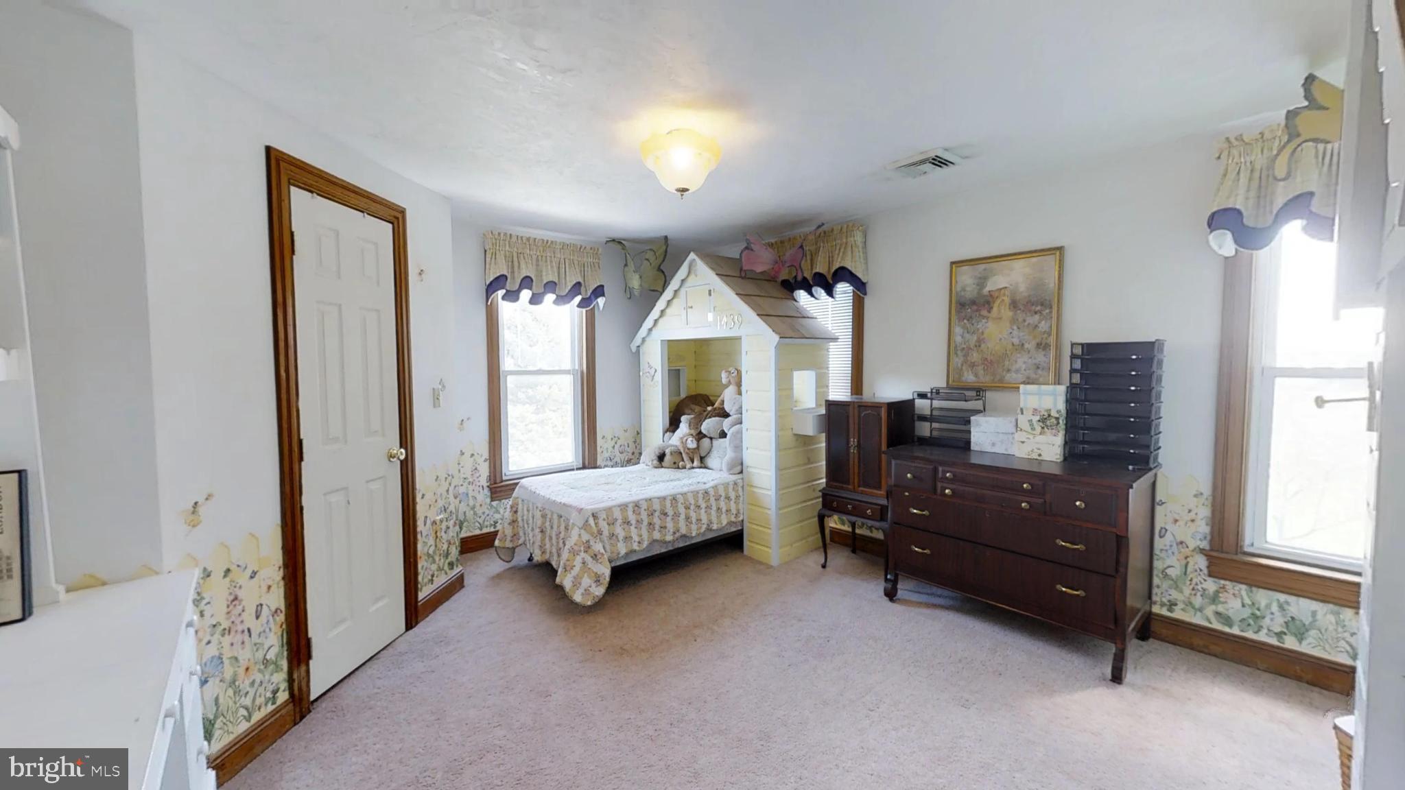 2006 Taneytown Road Gettysburg, PA 17325 - Photo 21 of 38 Bedroom 1
