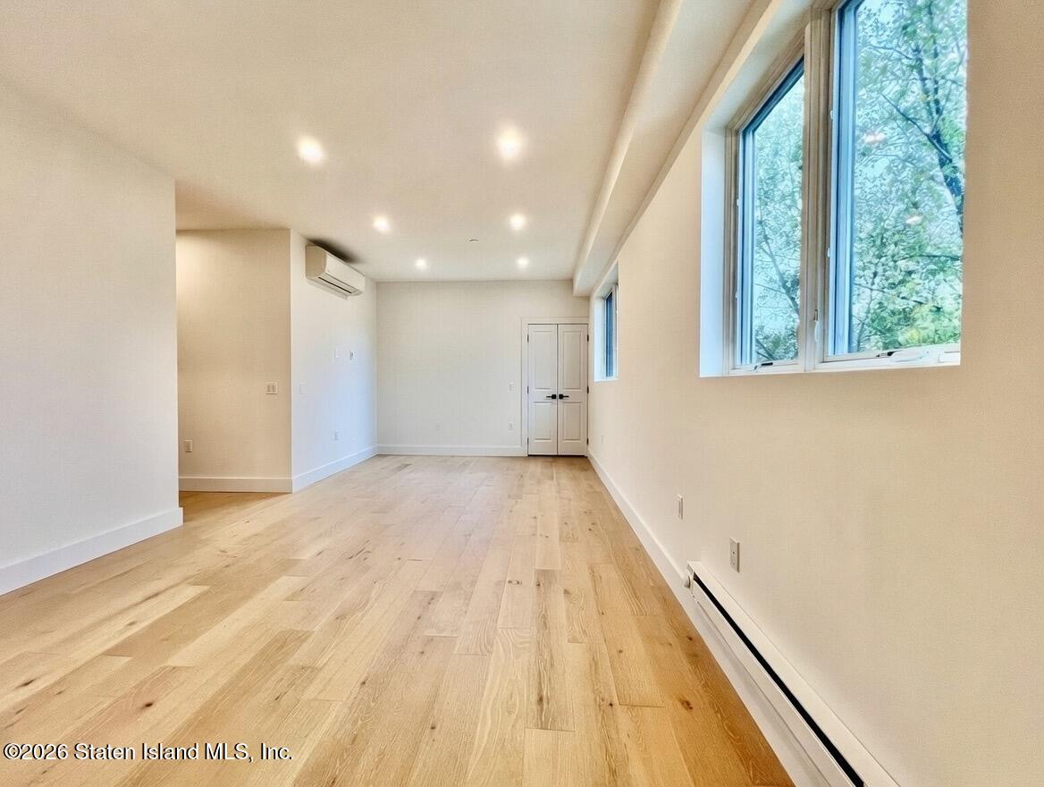 3865 Amboy Road, Unit 2G Staten Island, NY 10308 - Photo 6 of 27 IMG_4874