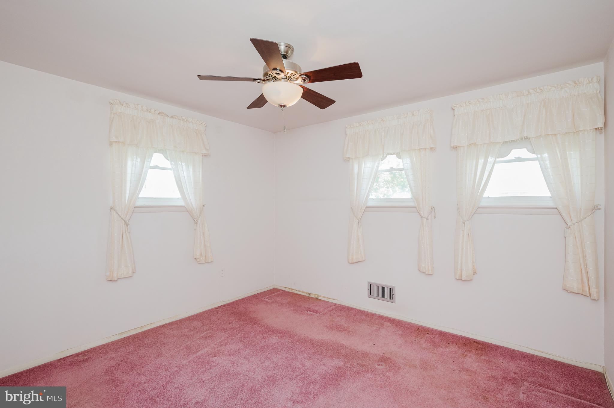 9649 Dundawan Road Baltimore, MD 21236 - Photo 16 of 47 Bed 1