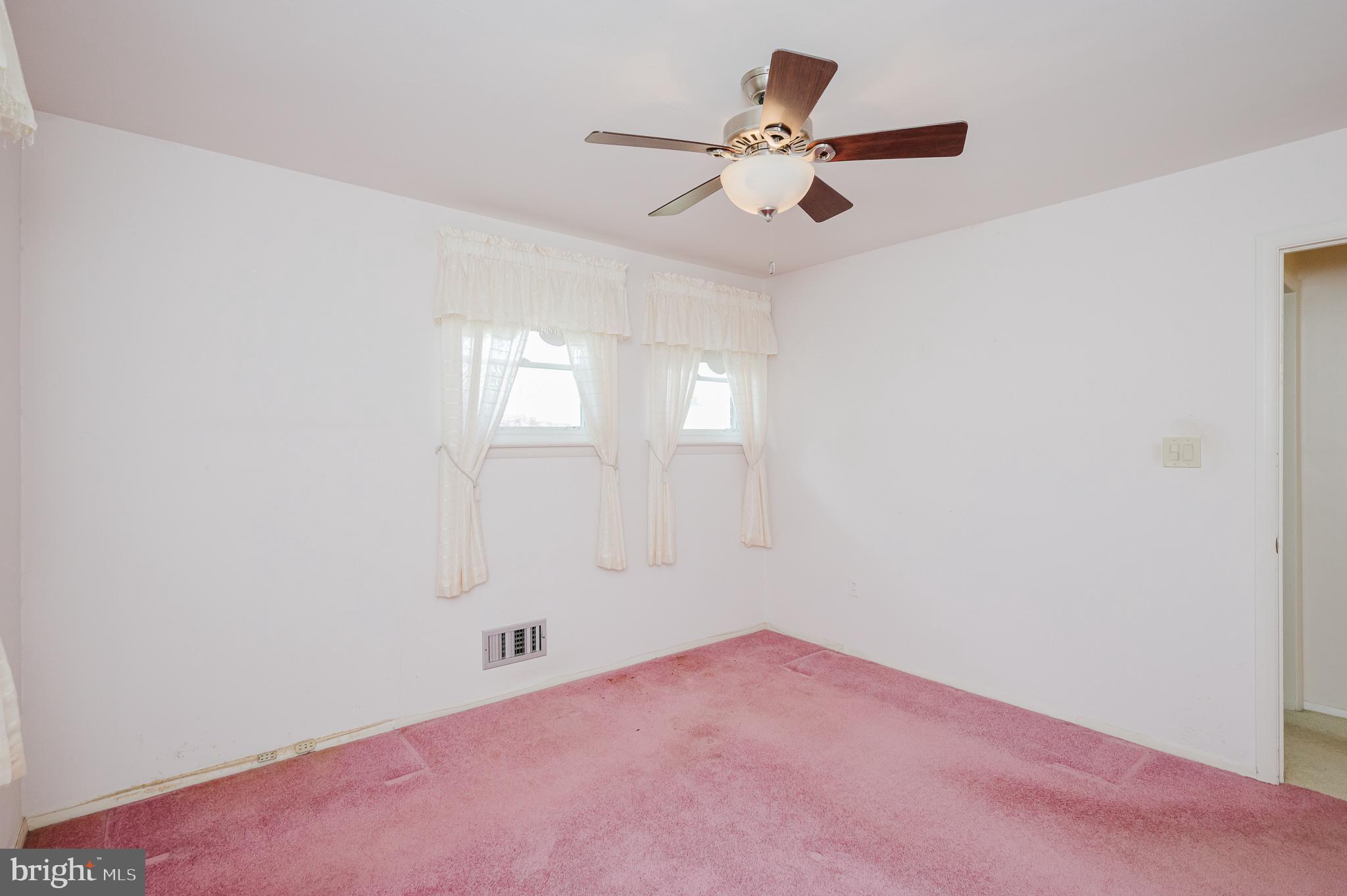 9649 Dundawan Road Baltimore, MD 21236 - Photo 17 of 47 Bed 1