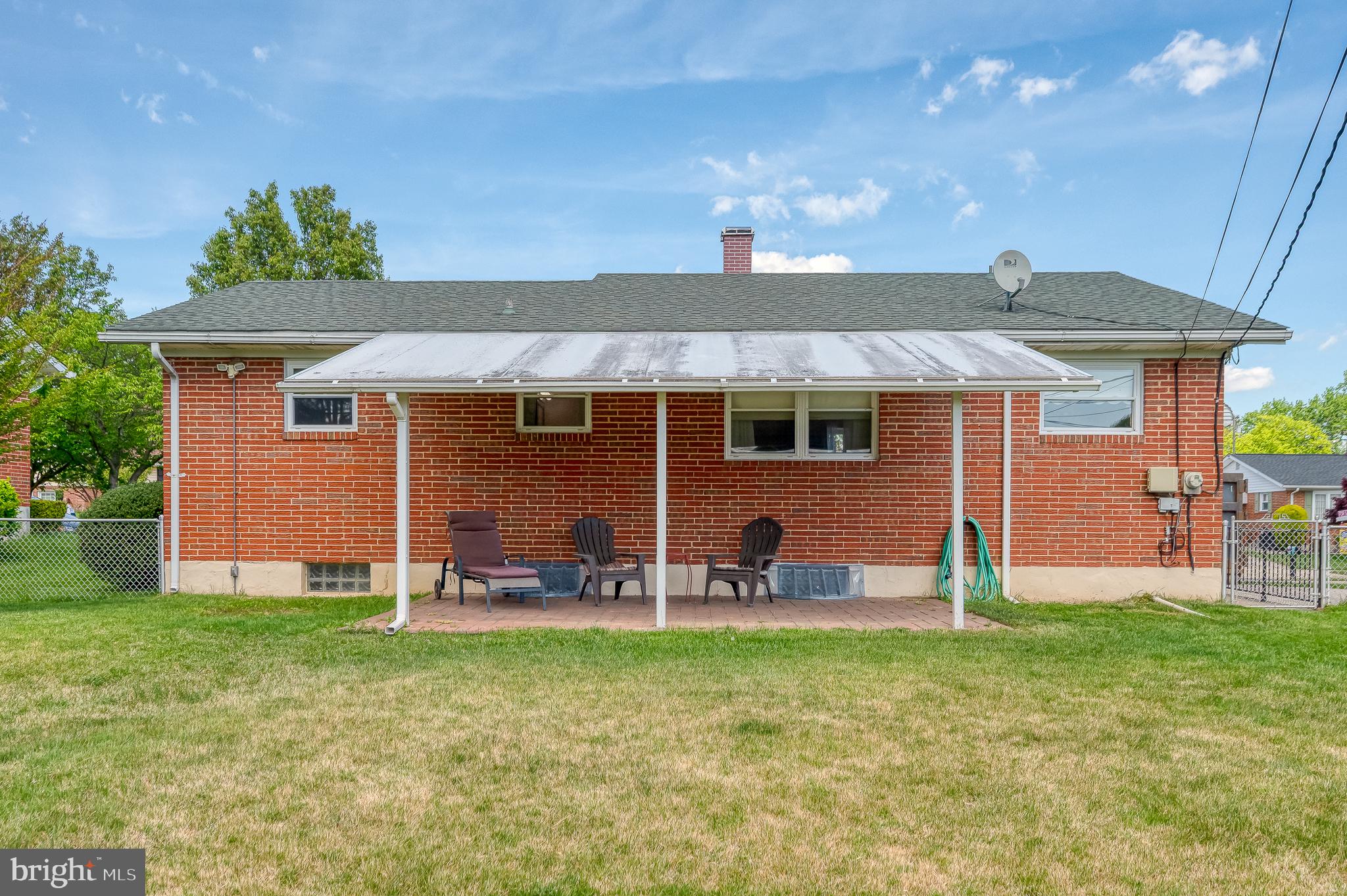 9649 Dundawan Road Baltimore, MD 21236 - Photo 36 of 47 Covered patio