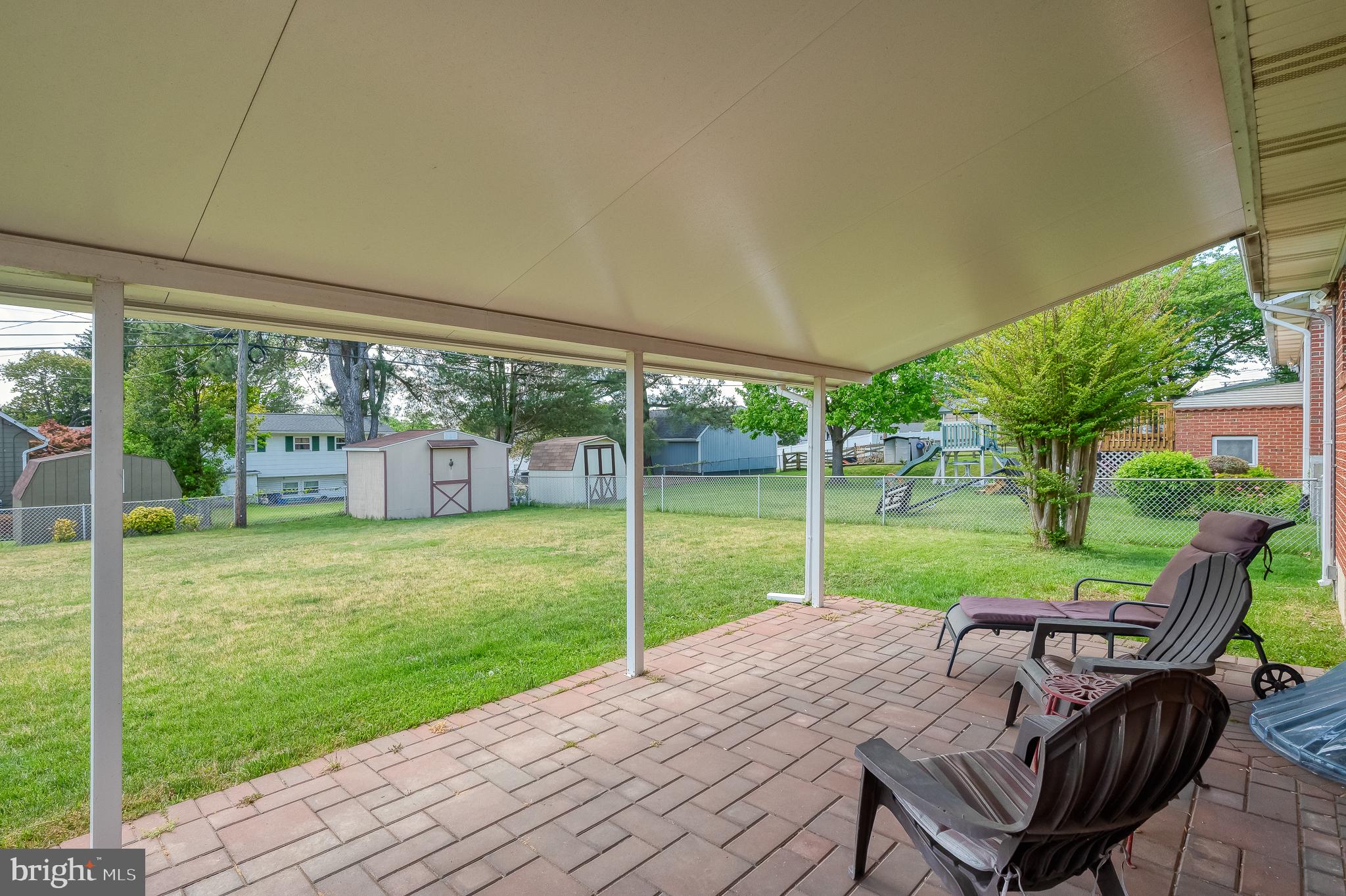 9649 Dundawan Road Baltimore, MD 21236 - Photo 39 of 47 Covered patio