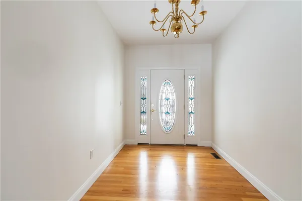 $4,400 | 18 Peggy Lane, Portsmouth, RI 02871