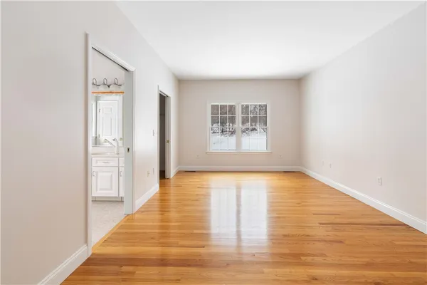 $4,400 | 18 Peggy Lane, Portsmouth, RI 02871