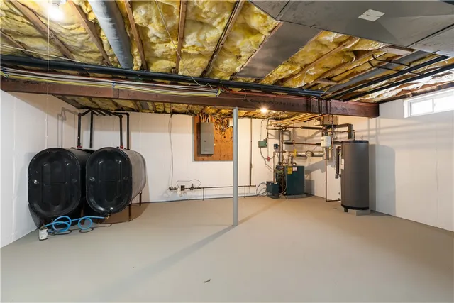 $4,400 | 18 Peggy Lane, Portsmouth, RI 02871