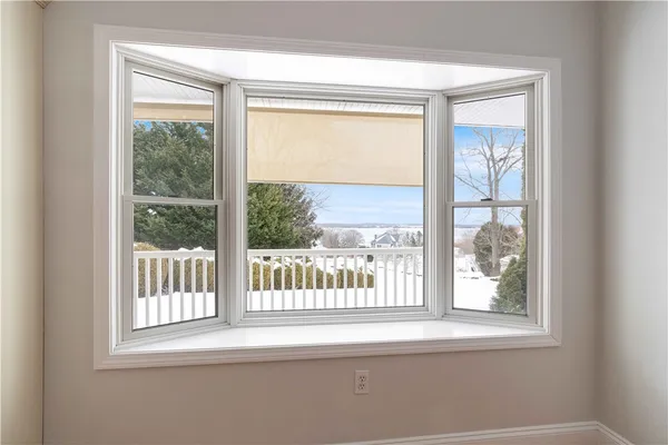 $4,400 | 18 Peggy Lane, Portsmouth, RI 02871