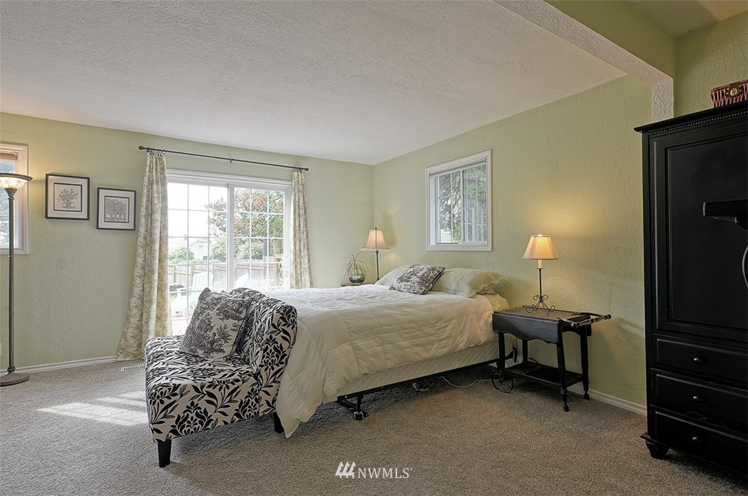 2302 Lowell Road Everett, WA 98203 - Photo 9 of 25