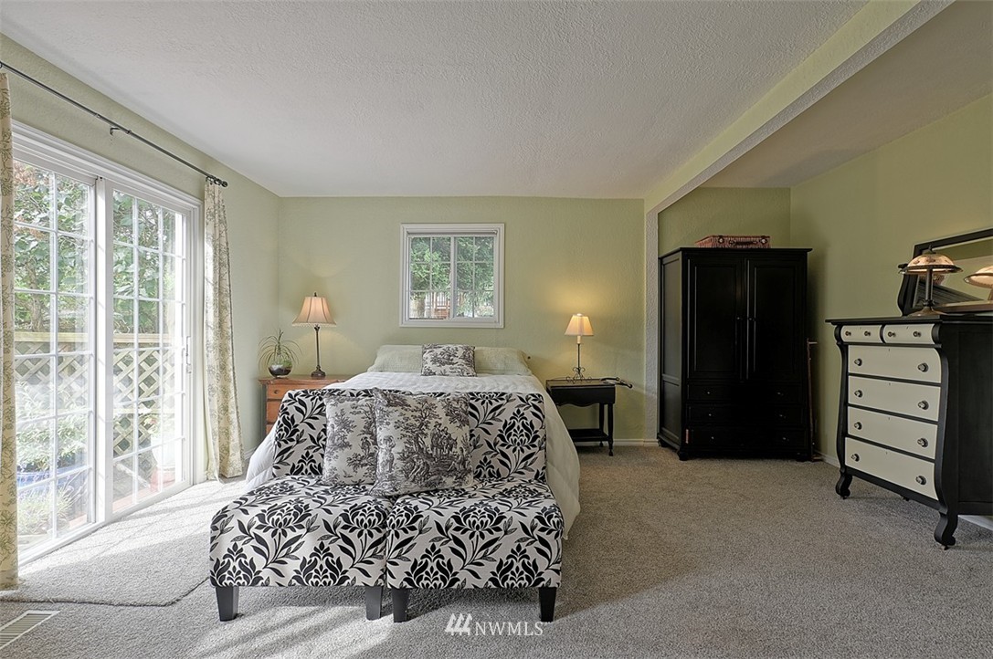 2302 Lowell Road Everett, WA 98203 - Photo 10 of 25