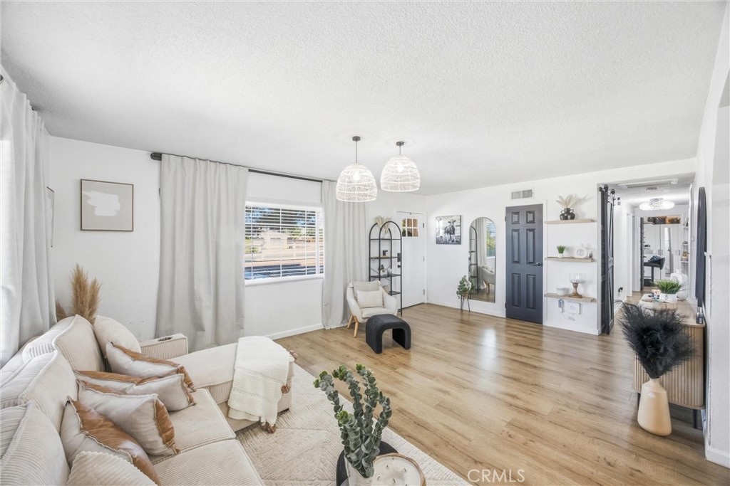 19185 Shoshonee Road Apple Valley, CA 92307 - Photo 41 of 43 Gallery Image 41