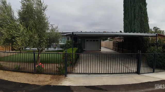 a view of a roof deck