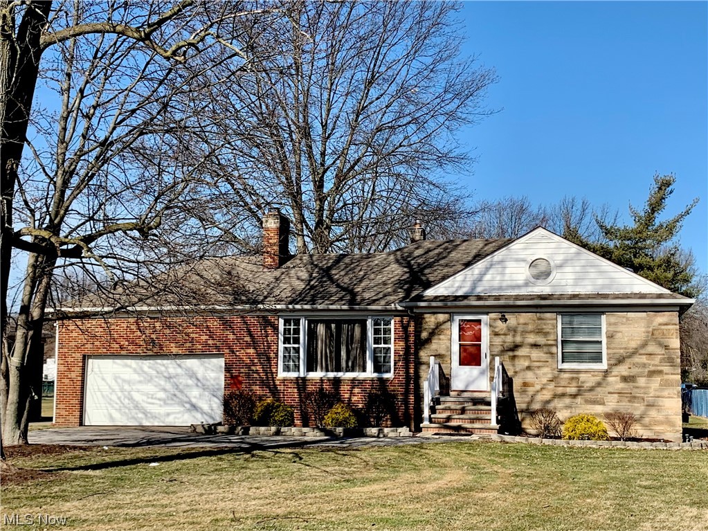 6988 Pearl Road Cleveland, OH 44130 - Photo 1 of 28 Gallery Image 1