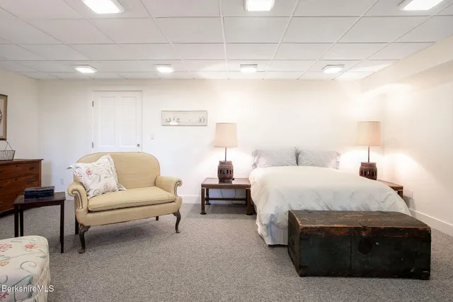 $11,000 | Undisclosed Address, West Stockbridge, MA 01236