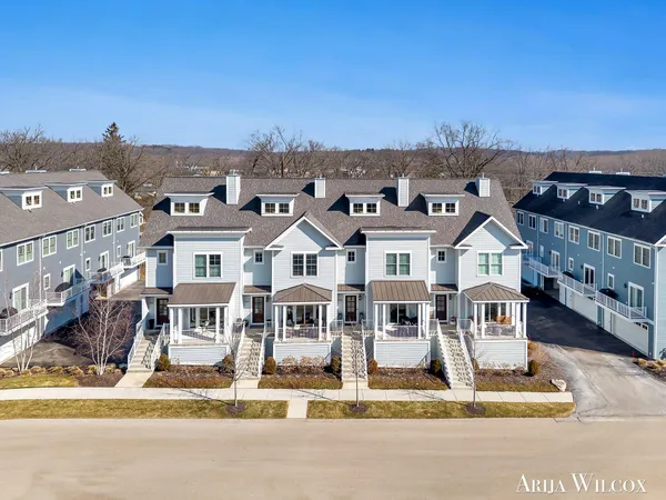 $739,900 | 643 Greenslate Drive Southeast, Ada, MI 49301