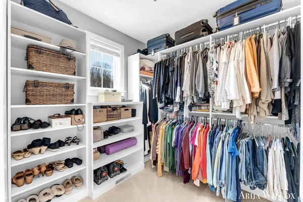 $739,900 | 643 Greenslate Drive Southeast, Ada, MI 49301