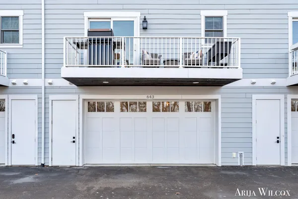 $739,900 | 643 Greenslate Drive Southeast, Ada, MI 49301