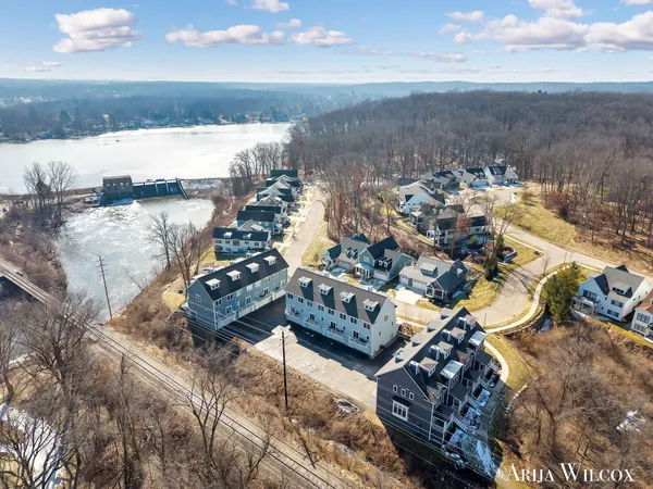 $739,900 | 643 Greenslate Drive Southeast, Ada, MI 49301