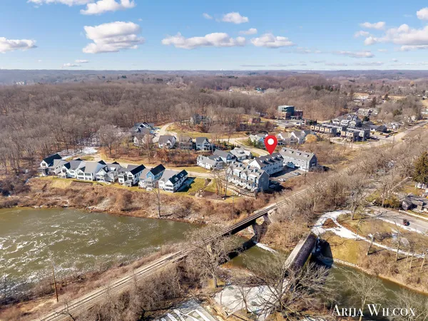 $739,900 | 643 Greenslate Drive Southeast, Ada, MI 49301