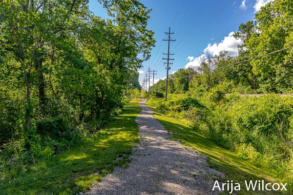 $739,900 | 643 Greenslate Drive Southeast, Ada, MI 49301