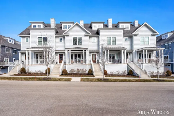 $739,900 | 643 Greenslate Drive Southeast, Ada, MI 49301