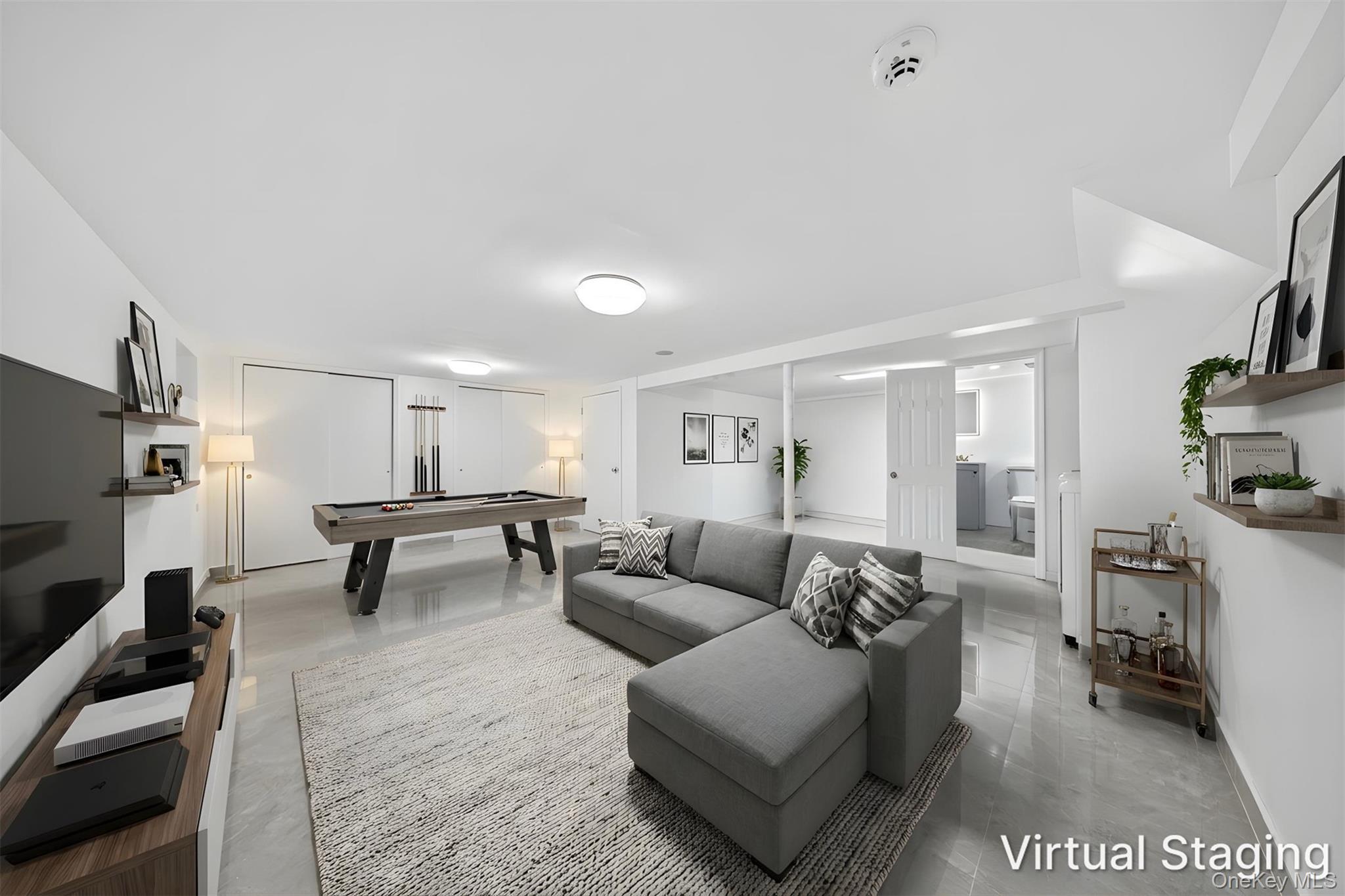 5 Joseph Court Syosset, NY 11791 - Photo 13 of 29
