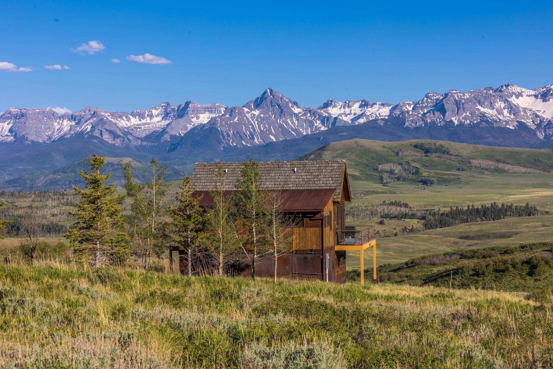 3362 Ranch Road Ridgway, CO 81432 - Photo 36 of 40 a view of a backyard with a garden