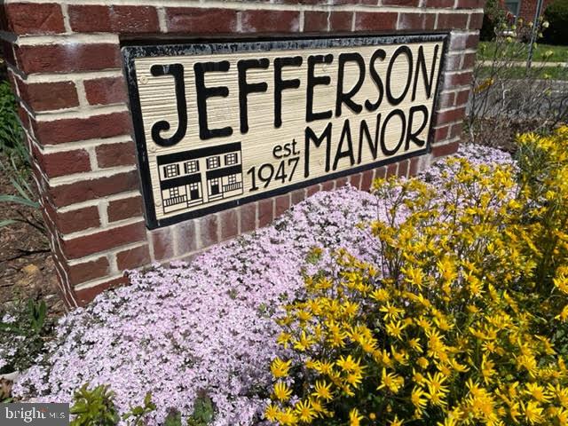 6021 Williamsburg Road Alexandria, VA 22303 - Photo 42 of 44 a close up of a street sign