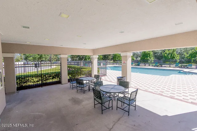 $1,900 | 12001 Alexandra Drive, Jacksonville, FL 32218