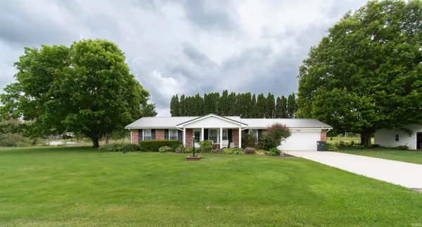 $479,000 | 1212 Lima Road, Kendallville, IN 46755