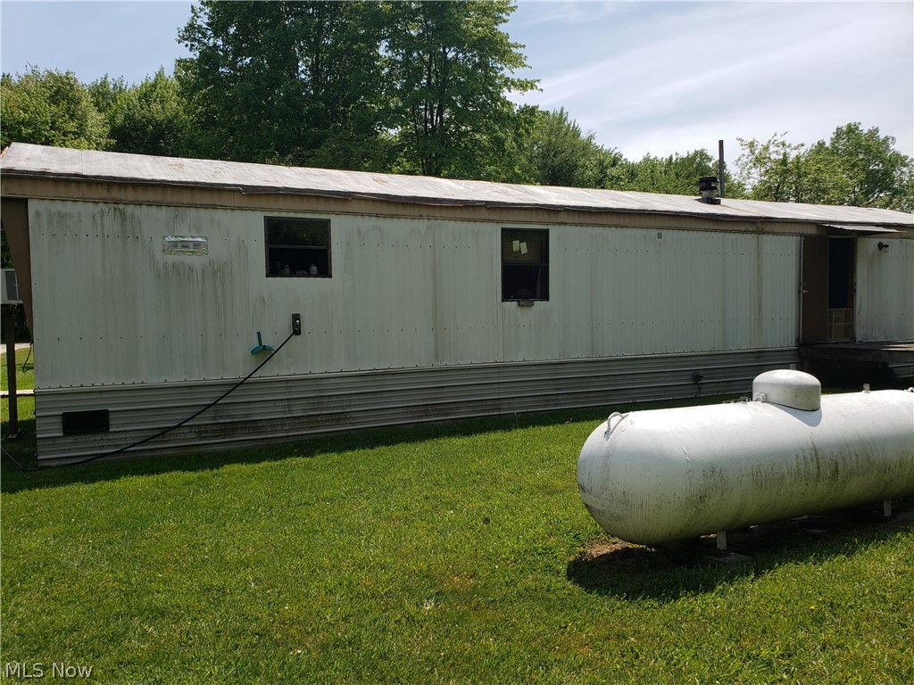 6257 California Road Williamsfield, OH 44093 - Photo 9 of 10 Gallery Image 9