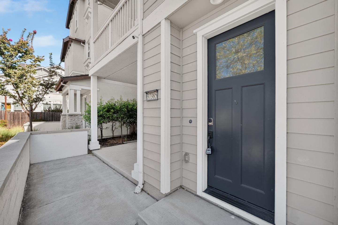 37385 Bay Crest Road Newark, CA 94560 - Photo 4 of 39 Gallery Image 4