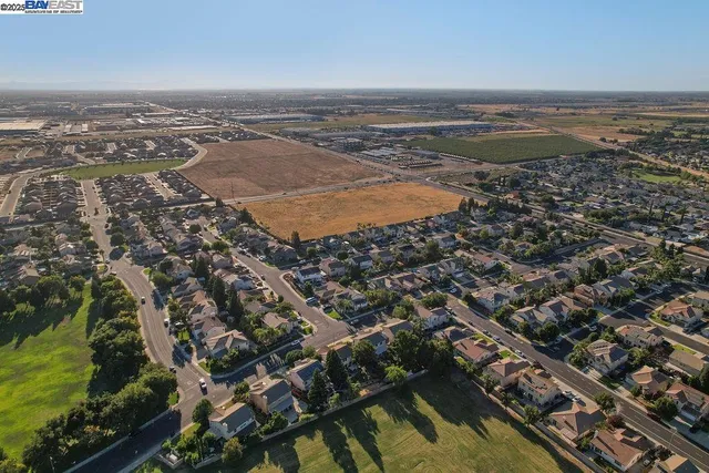 $725,000 | 907 Maggiore Lane, Manteca, CA 95337