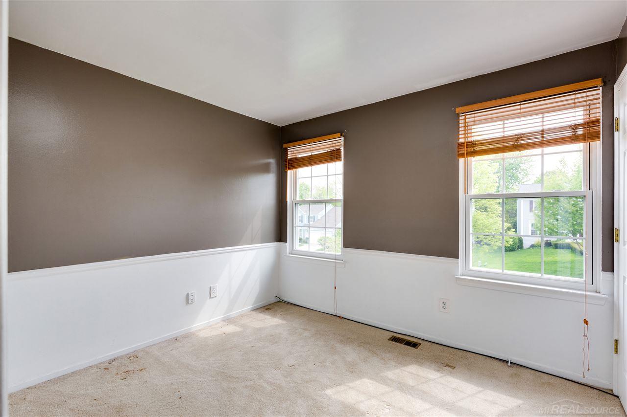 532 Bolinger Street Rochester Hills, MI 48307 - Photo 14 of 21