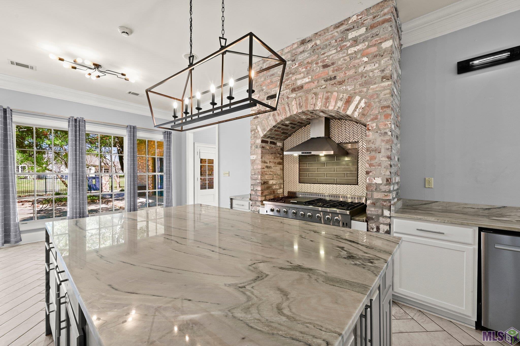 2944 Lac D Or Avenue Baton Rouge, LA 70810 - Photo 13 of 43