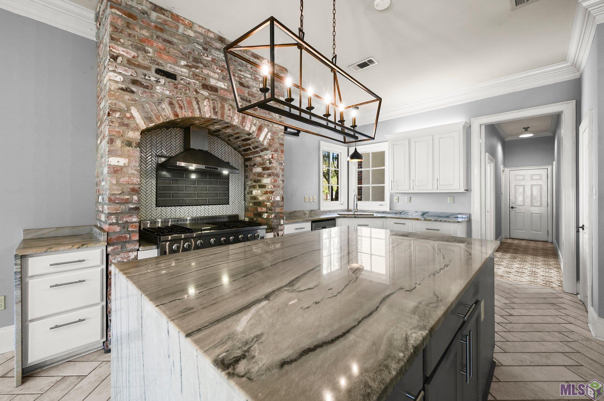 2944 Lac D Or Avenue Baton Rouge, LA 70810 - Photo 9 of 43