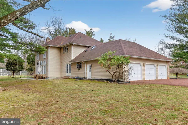 $679,000 | 3 Mansion Hill Drive, Ewing, NJ 08628