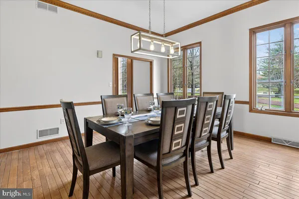 $679,000 | 3 Mansion Hill Drive, Ewing, NJ 08628