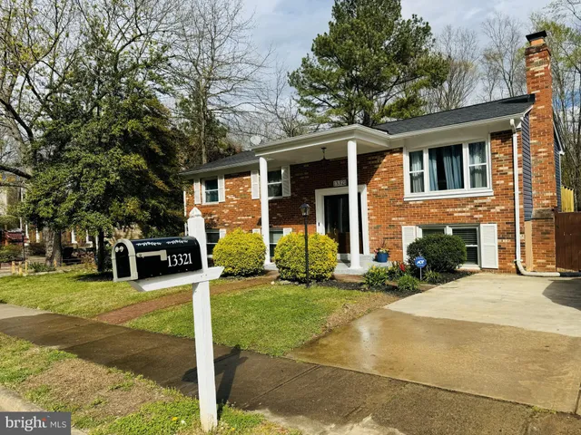 $579,999 | 13321 Nassau Drive, Woodbridge, VA 22193