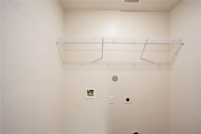 $1,850 | 1004 Riverdale Cove, Jarrell, TX 76537