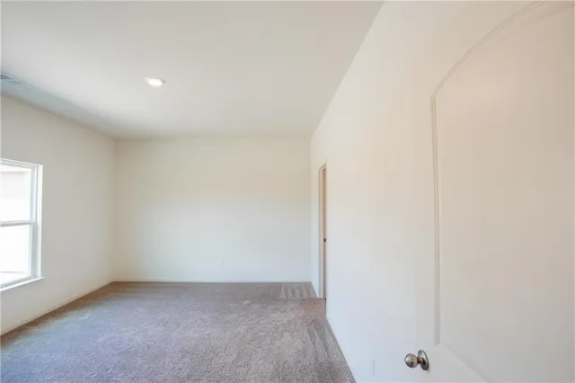 $1,850 | 1004 Riverdale Cove, Jarrell, TX 76537