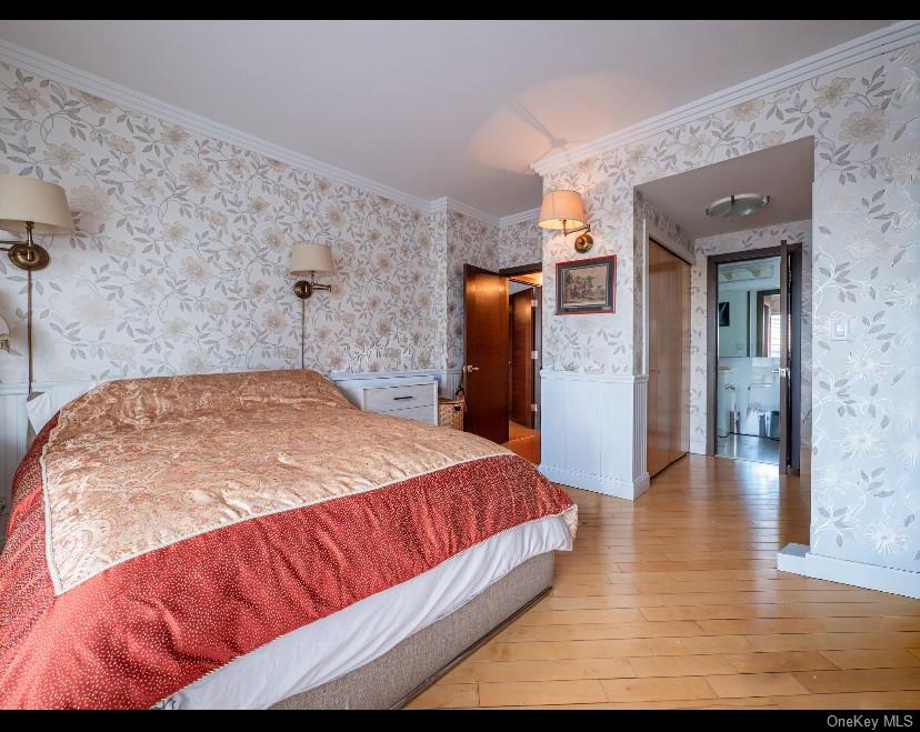 400 East 70th Street, Unit 3501 Manhattan, NY 10021 - Photo 13 of 19