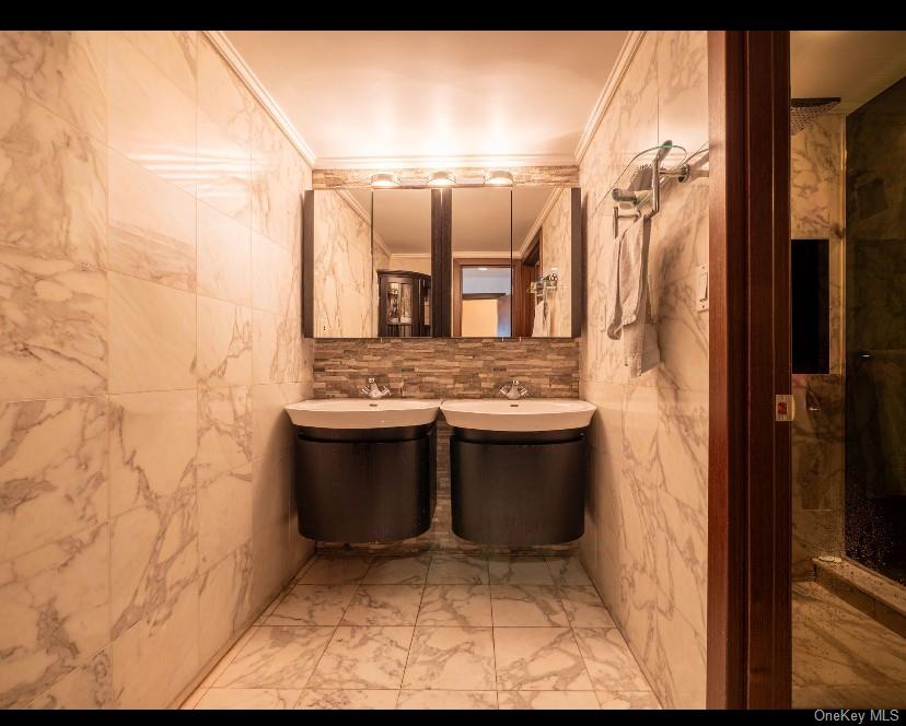 400 East 70th Street, Unit 3501 Manhattan, NY 10021 - Photo 6 of 19