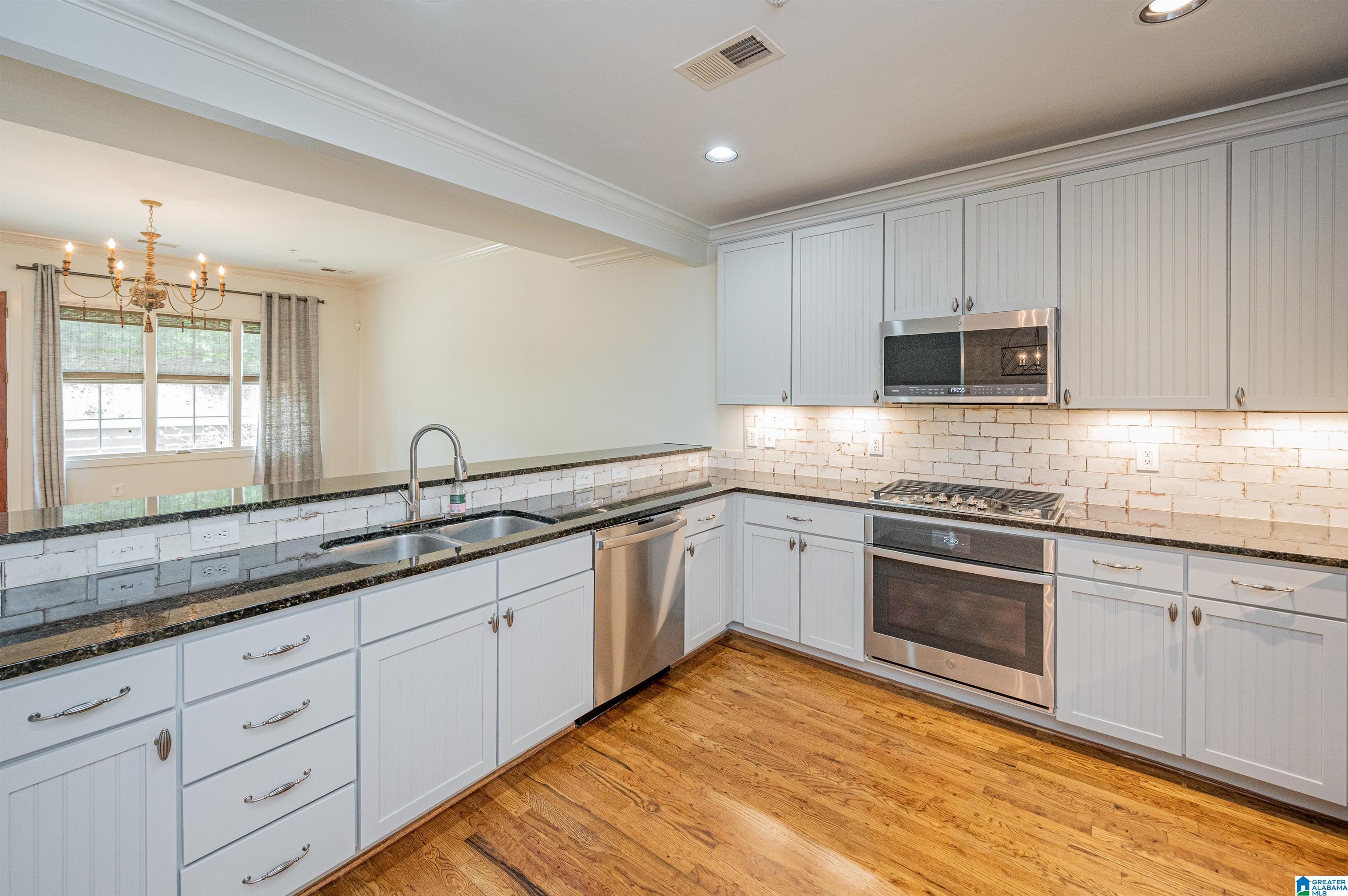 2073 Lancaster Road, Unit 2703 Birmingham, AL 35209 - Photo 15 of 45