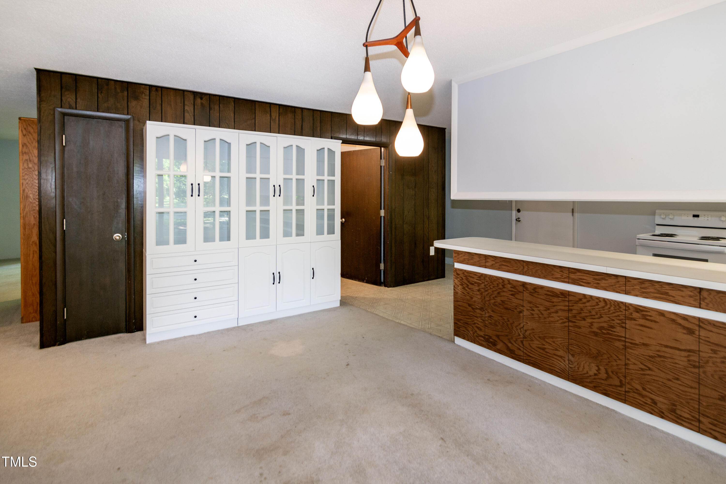 5213 Tomahawk Trail Raleigh, NC 27610 - Photo 8 of 80 a view of a room with an entryway