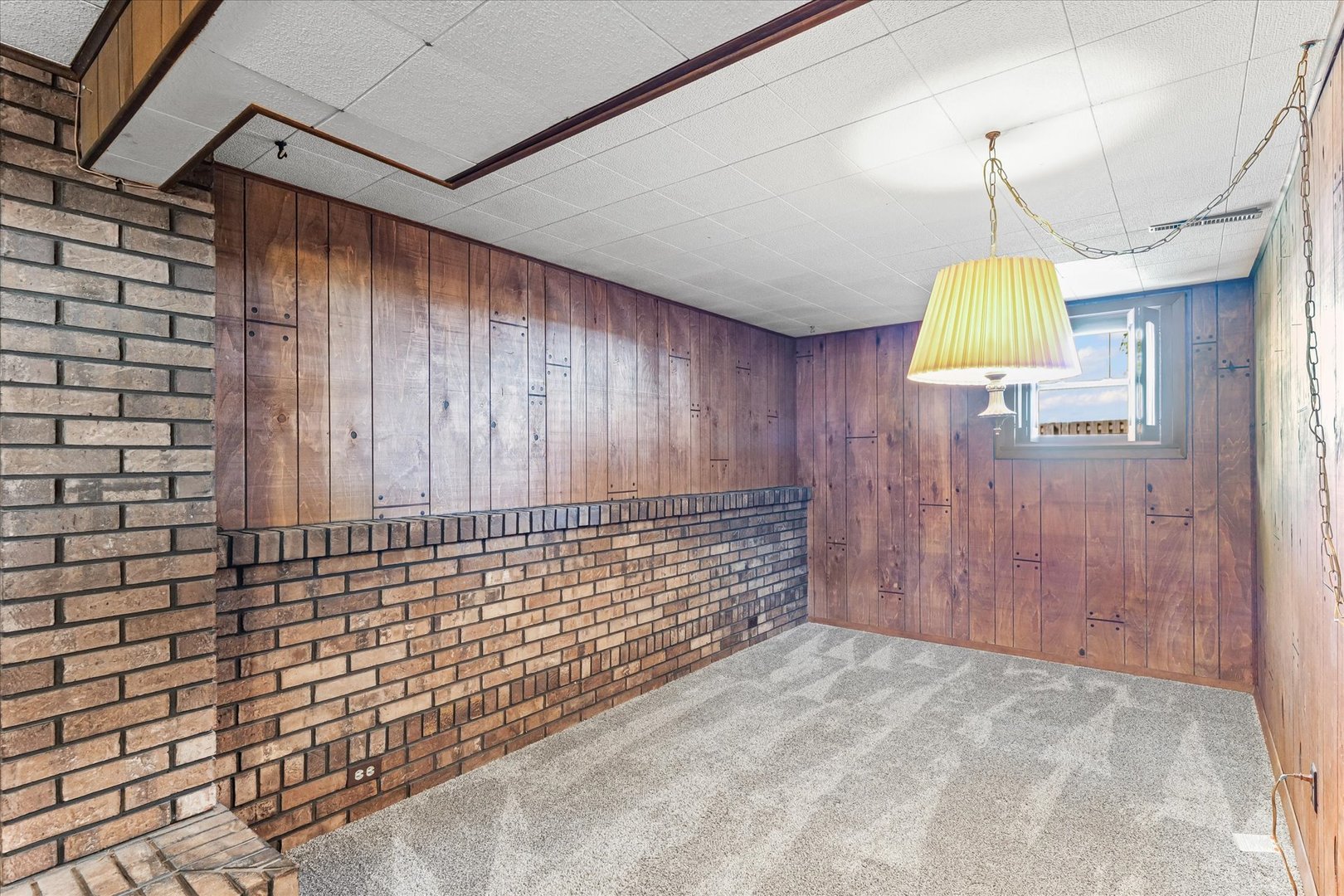 1613 Carolina Drive Rantoul, IL 61866 - Photo 33 of 50 a bathroom with a window and a shower