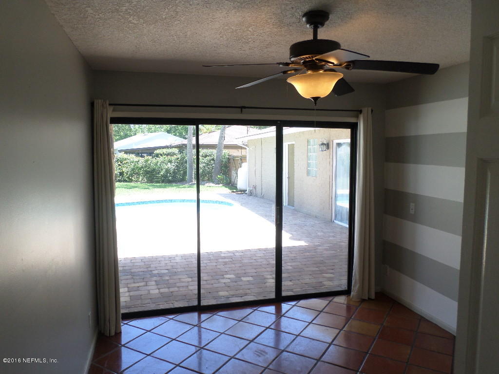 4237 Stacey Road Jacksonville, FL 32250 - Photo 10 of 22 a view of an entryway